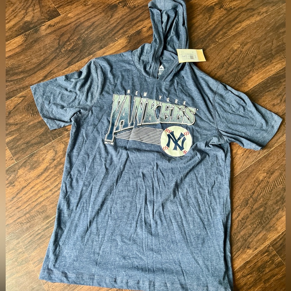 Majestic New York Yankees Hooded T-Shirt NWT
